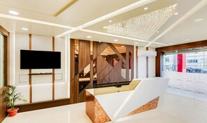 Reception - Treebo Resto- Near Lucknow Railway Station (Lucknow)