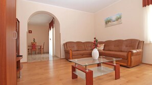Interior - Villa Lara (Marcana)