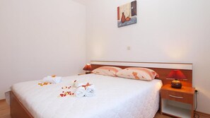 Villa, 4 habitaciones, piscina privada | 4 dormitorios, caja fuerte, escritorio y sistema de insonorización