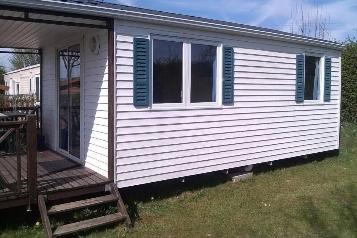 Mobile Home, 2 Bedrooms (La Fontaine) | Individually decorated, individually furnished