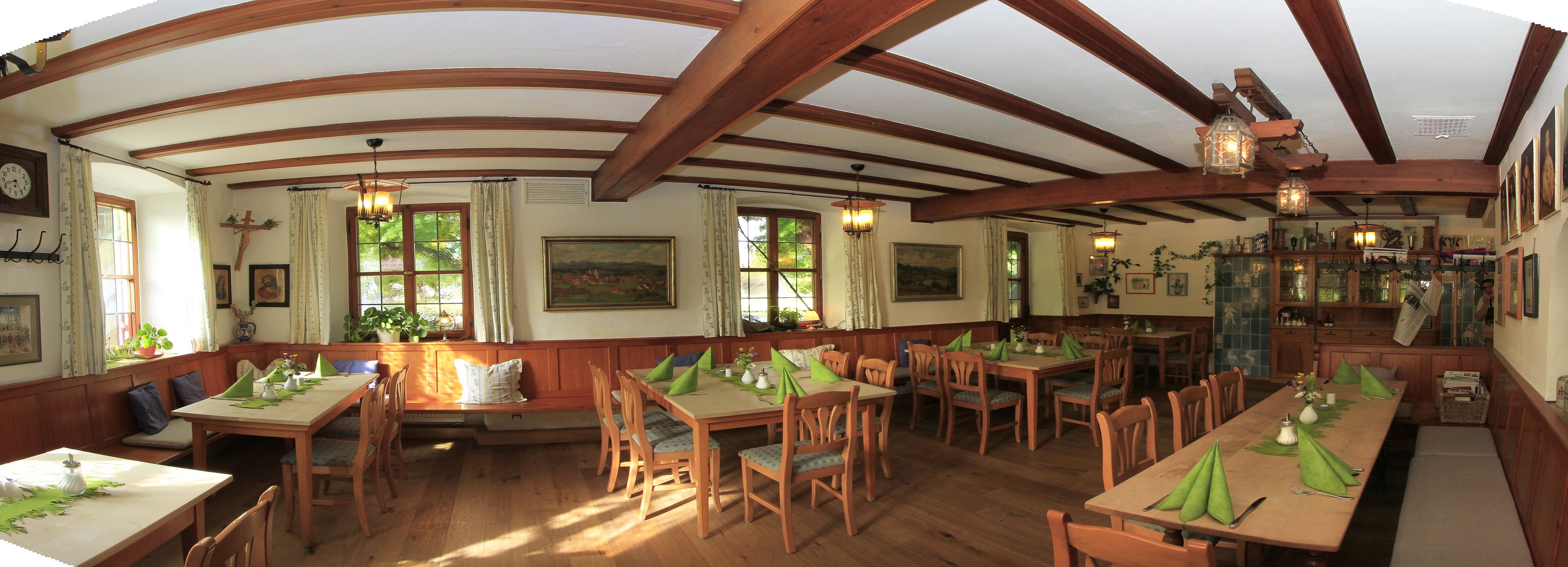 lunch and dinner served, local cuisine