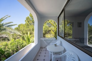 Apartment, 1 Schlafzimmer, Balkon, Poolblick | Terrasse/Patio