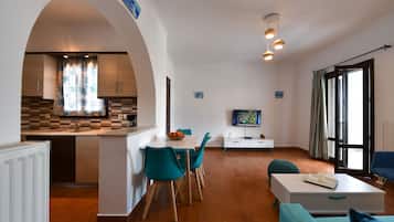 Junior Villa, 1 King Bed with Sofa bed, Accessible, Bay View | Living area | Flat-screen TV, Netflix