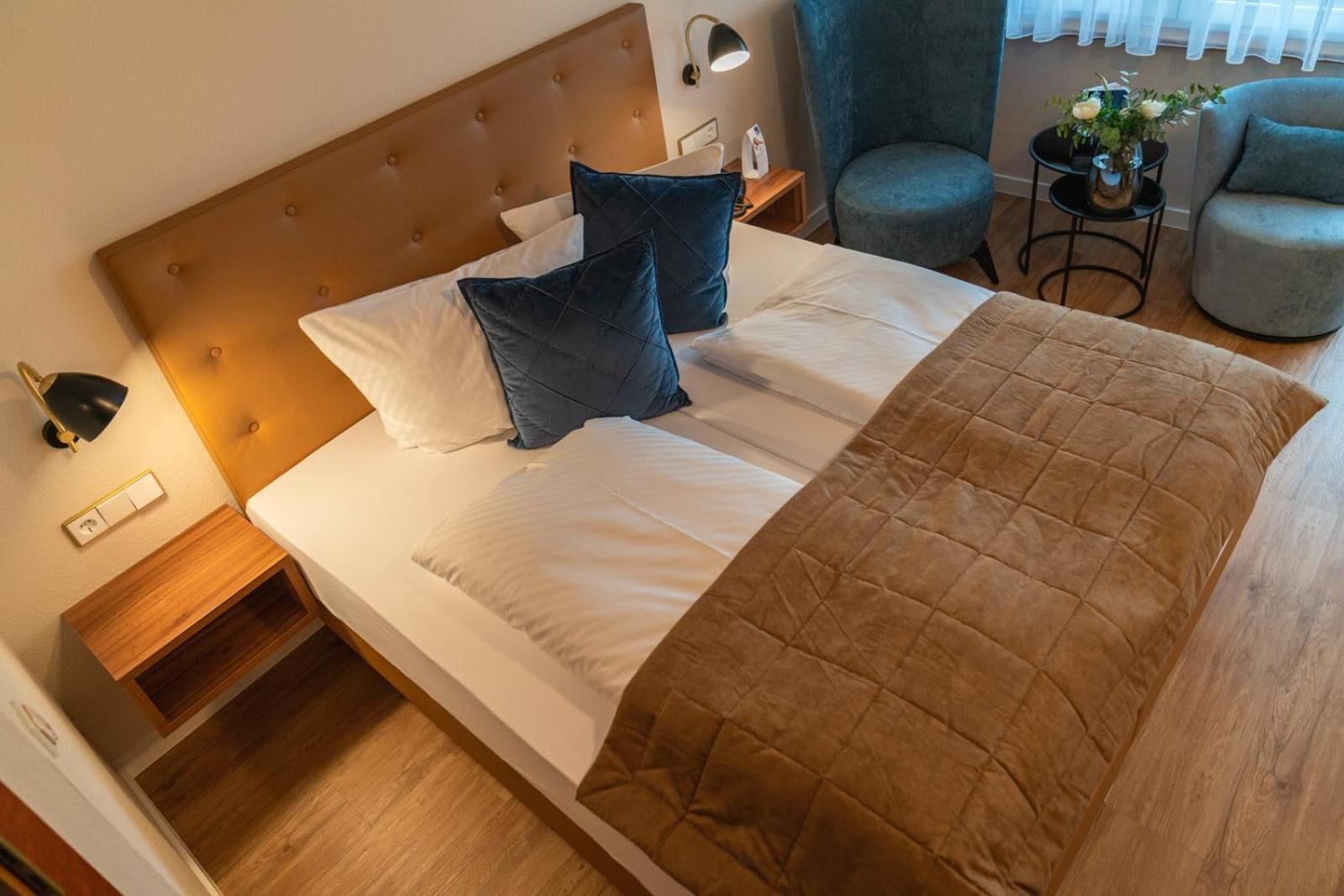 in-room safe, desk, free wifi, bed sheets