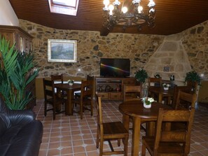 Tägliches inbegriffenes einheimisches Frühstück