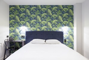 Habitación doble superior | Escritorio, sistema de insonorización, wifi gratis y ropa de cama