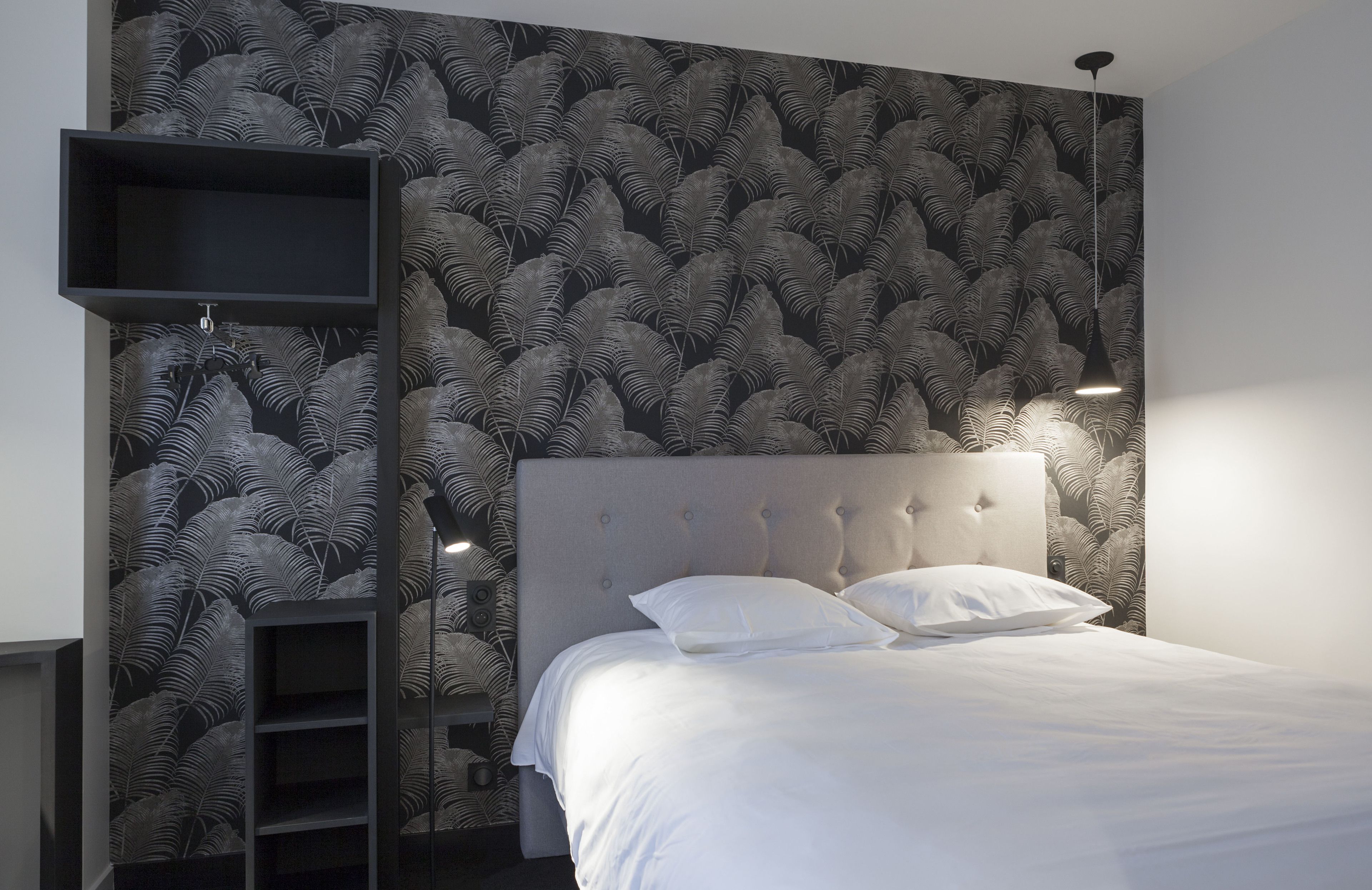 standard double room | desk, soundproofing, free wifi, bed sheets