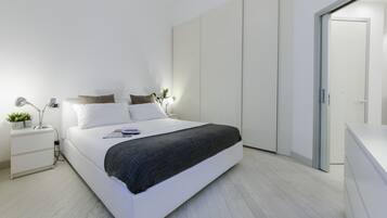 Appartement, 2 chambres, cÎté jardin | 2 chambres, fer et planche à repasser, draps fournis