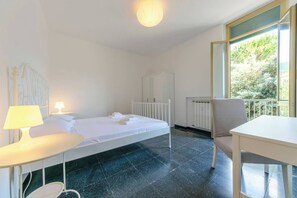 Apartment, 3 Schlafzimmer, 2 Bäder | 3 Schlafzimmer, Schreibtisch, laptopgeeigneter Arbeitsplatz