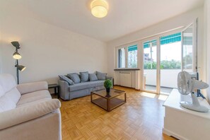 Living area - JOIVY Sestri Levante Holiday Flat (Sestri Levante)