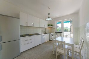 Private kitchen - JOIVY Sestri Levante Holiday Flat (Sestri Levante)