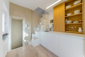 Appartamento, 1 camera da letto, terrazzo | Cucina privata | Frigorifero, microonde, piano cottura, macchina per tè/caffè