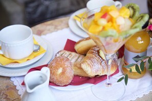 Breakfast meal - B&B Stanze del David Place (Florence)
