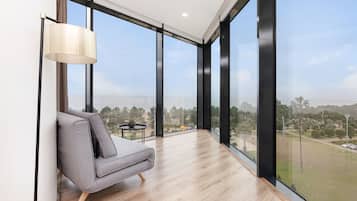 1 Bedroom Sea Panorama