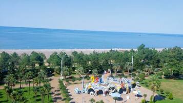 Bureau, chambres insonorisées, fer et planche à repasser, Wi-Fi gratuit