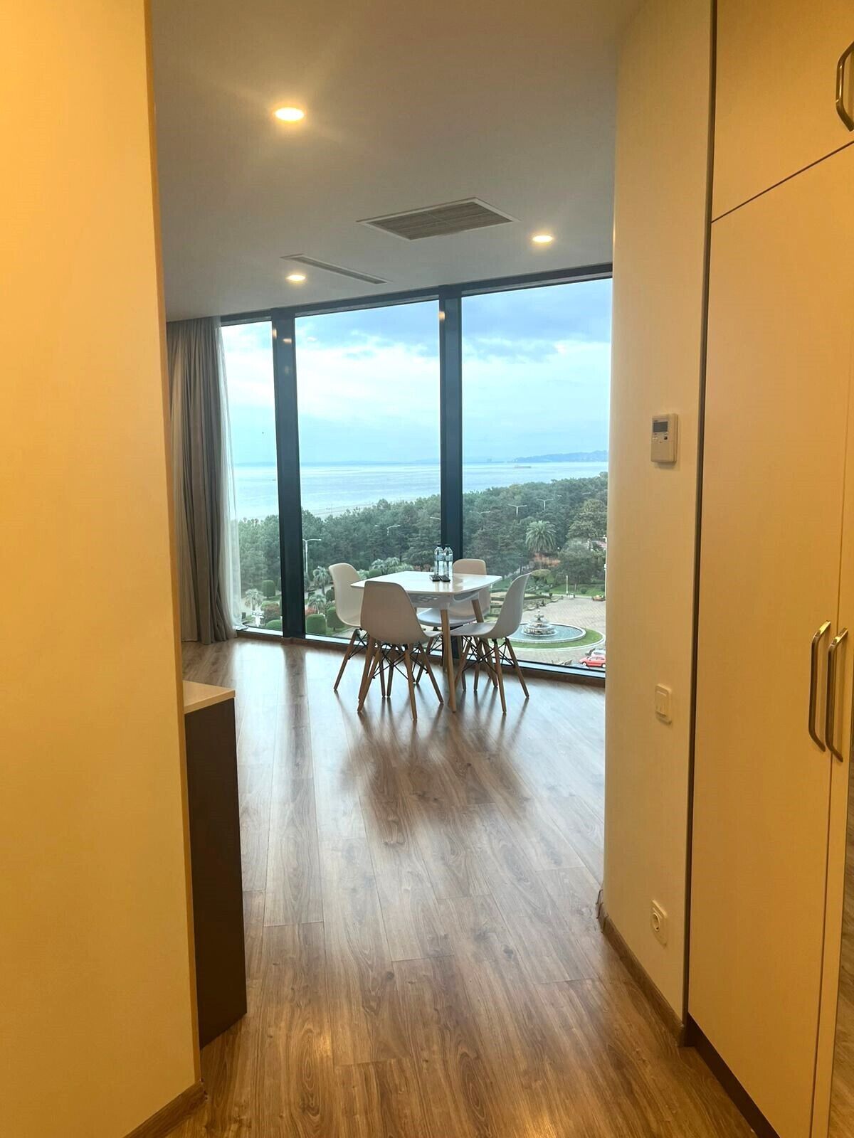 1 Bedroom Sea Panorama | Työpöytä, äänieristys, silitysrauta/-lauta, ilmainen Wi-Fi