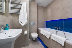 Apartment | Bathroom | Hair dryer, towels - Przystan Rozewie (Wladyslawowo)