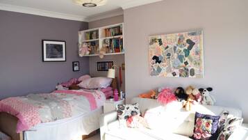 5 bedrooms, free WiFi