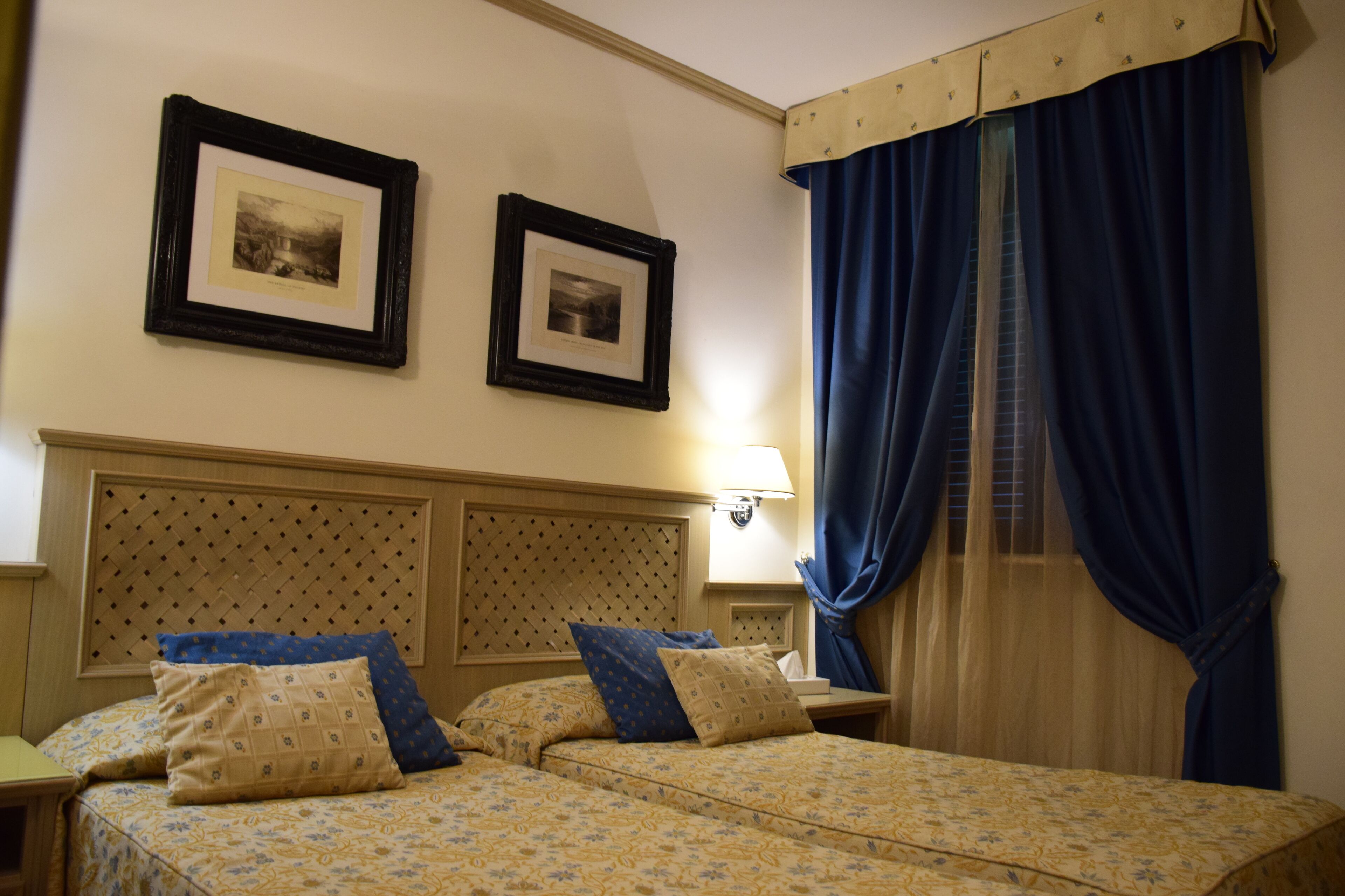 四人房 | 迷你吧、客房內保險箱、免費無線上網、床單