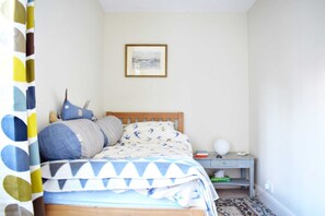 Apartment (2 Bedrooms) | 2 Schlafzimmer, laptopgeeigneter Arbeitsplatz, Bügeleisen/Bügelbrett