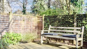 Property grounds - 2 Bedroom Garden Flat Lower Holloway (London)