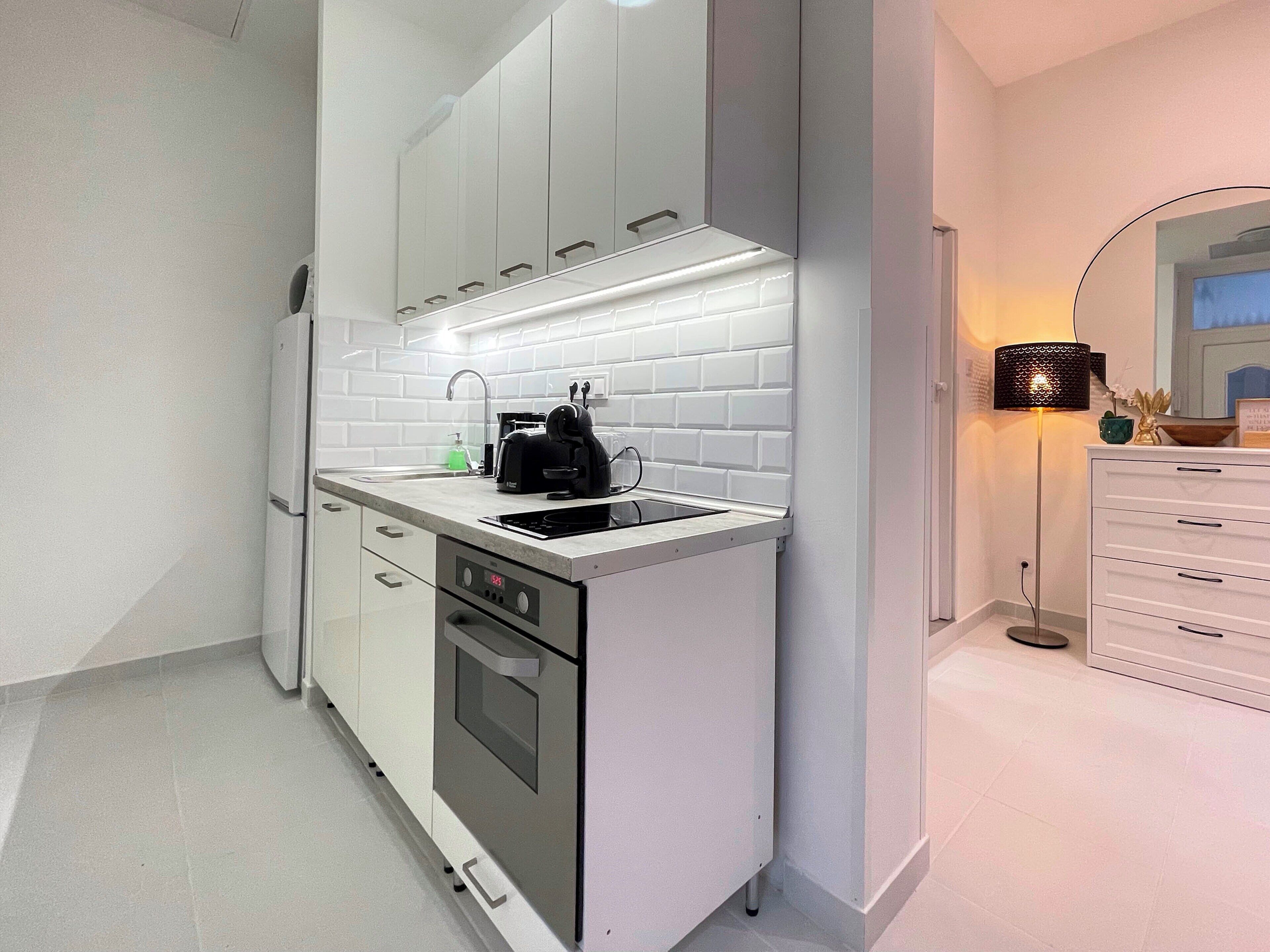 superior apartment | private kitchen | coffee/tea maker, electric kettle