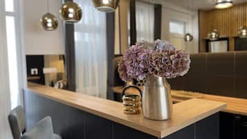 Grand Superior Apartment - Annex | Private kitchen | Coffee/tea maker, electric kettle