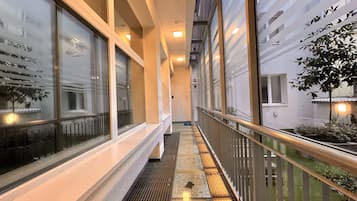 Superior Room | 1 bedroom, in-room safe, blackout drapes, soundproofing