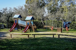 Children's play area - outdoor