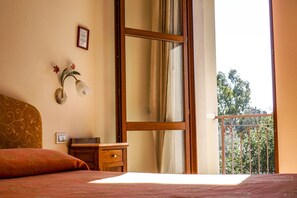 Standard Room, 1 King Bed, Garden View | View from room - Villa Loreto (Alghero)