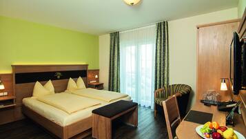 Double Room | Minibar, desk, laptop workspace, free WiFi