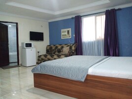 Classic Room, 1 Double Bed | Free WiFi, bed sheets