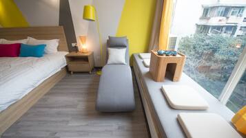 Elite Double Room, Non Smoking | Desk, blackout drapes, soundproofing, free WiFi