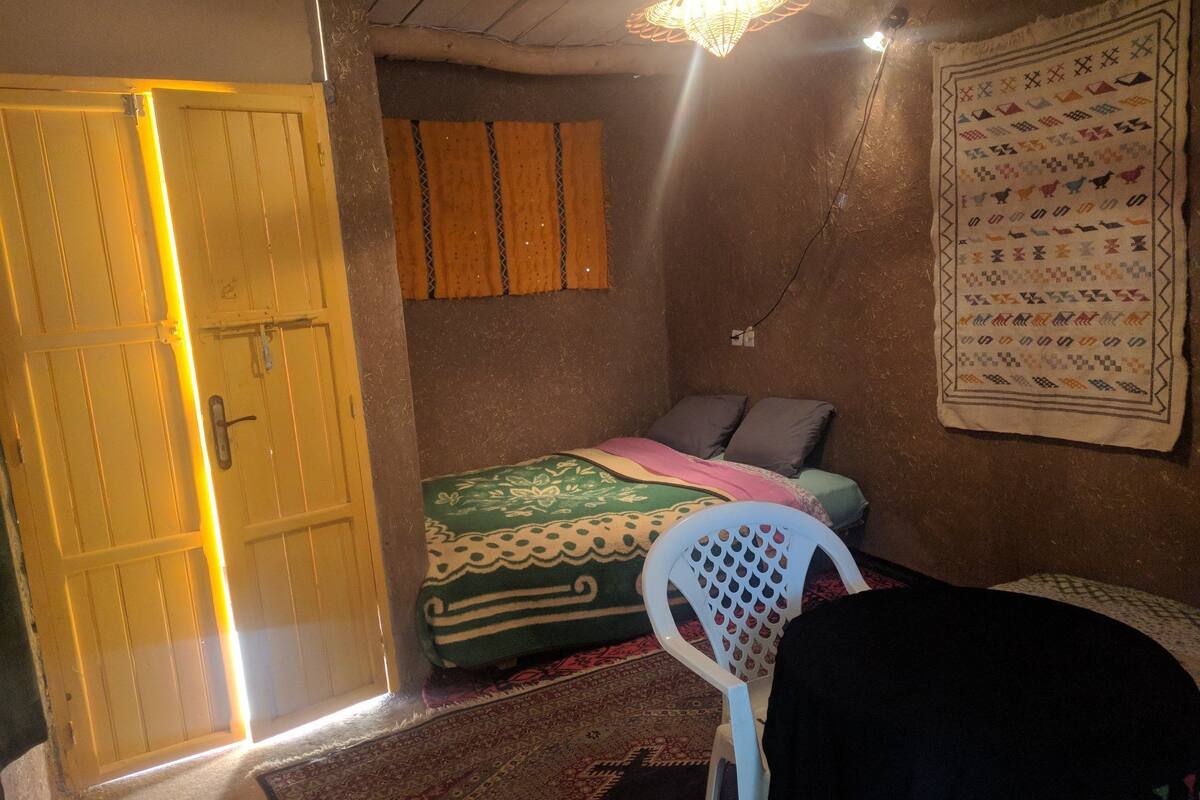 Double Room, Private Bathroom | In-room safe, free WiFi, bed sheets