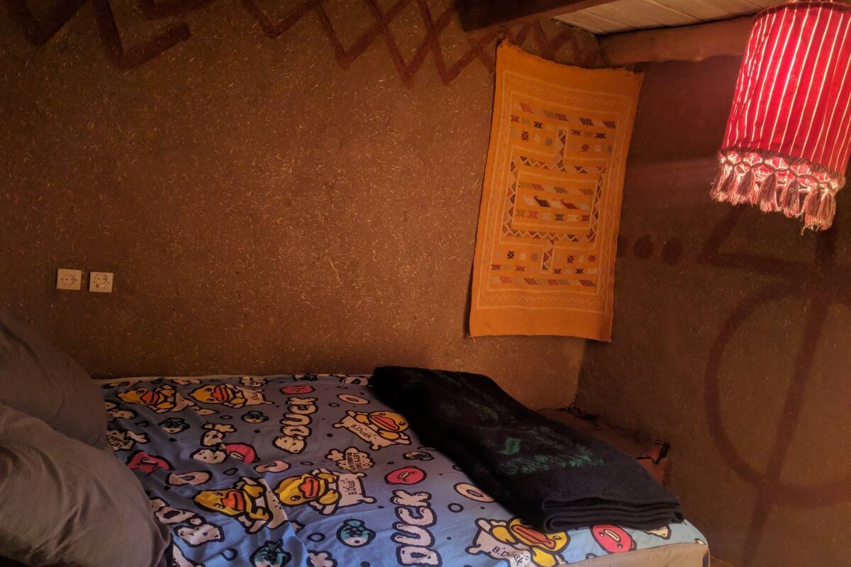 Family Room, Shared Bathroom | In-room safe, free WiFi, bed sheets