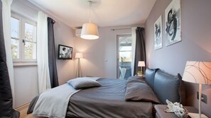 Villa, 4 Bedrooms, Private Pool (Divina) | 4 bedrooms, in-room safe, desk, soundproofing - Villa Astarea & Divina (Marcana)