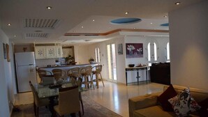 Maisonette, 3 Schlafzimmer | Wohnbereich