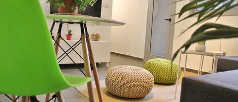 Apartment, City View | Living area