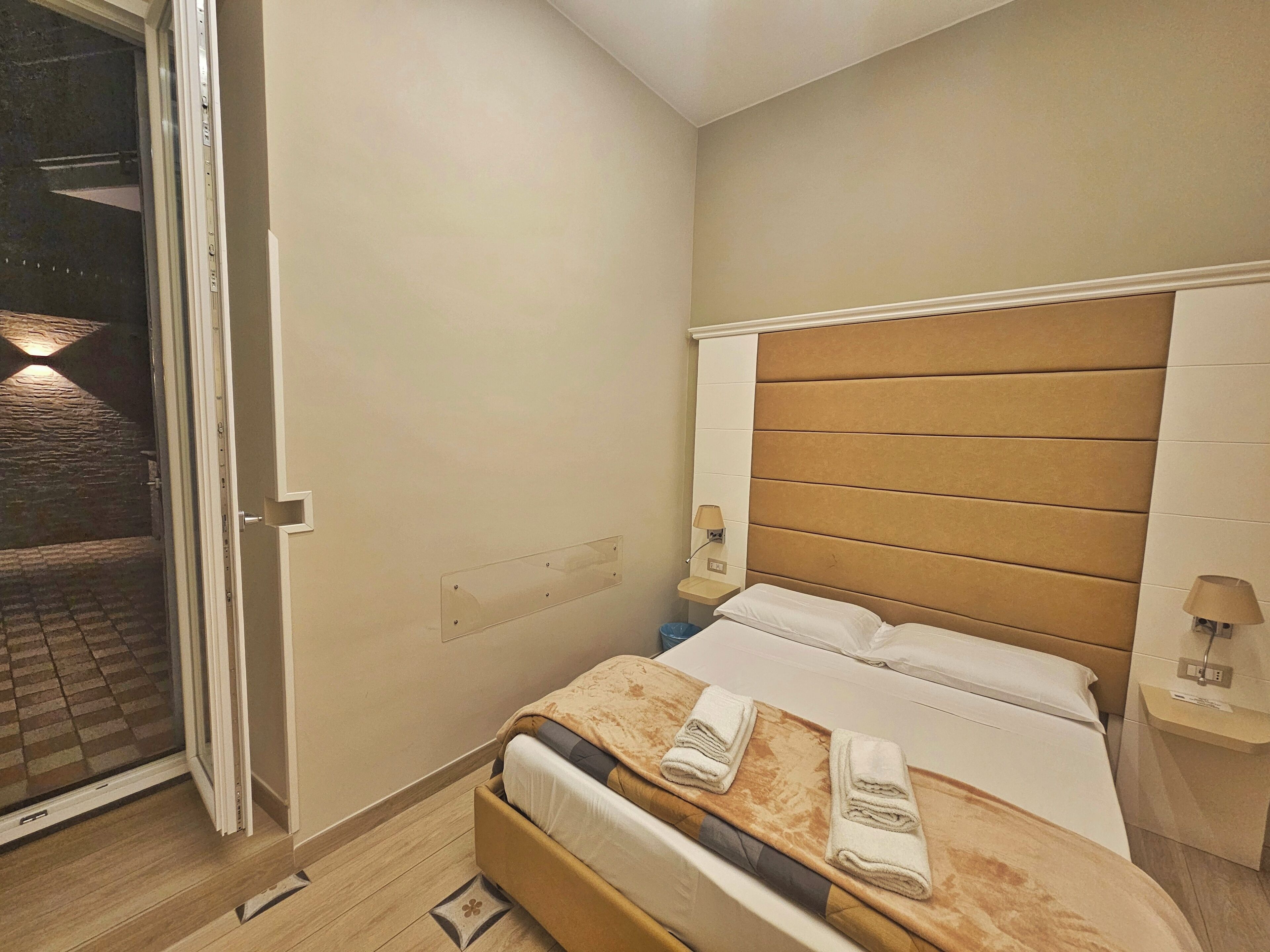 Deluxe Double Room, Terrace, Annex Building | Desk, soundproofing, iron/ironing board, free WiFi