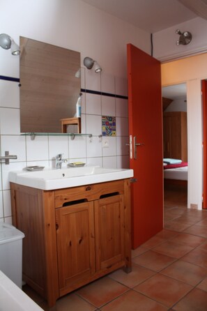 Badewanne, Haartrockner