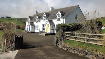 Cottage, 4 Bedrooms | View from room