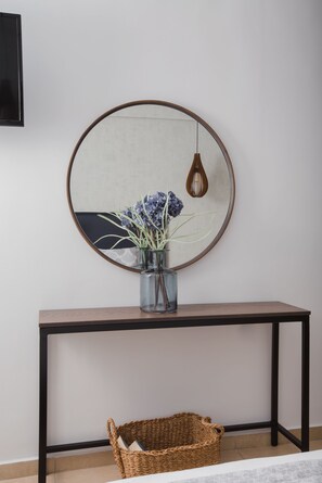 Appartement Standard | Coin séjour | Télévision à écran plat