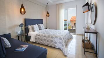 Standard Apartment | Soundproofing, free cribs/infant beds, free WiFi, bed sheets