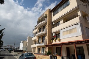 Exterior - Laila's Comfortable City Apartment (Larnaca)