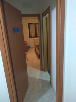 Quarto casal conforto de uso individual (Orchidea) | Wi-Fi de cortesia, roupa de cama