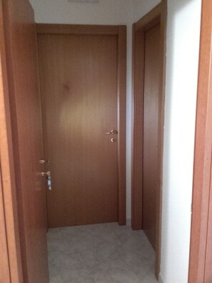 Quarto casal conforto de uso individual (Orchidea) | Wi-Fi de cortesia, roupa de cama