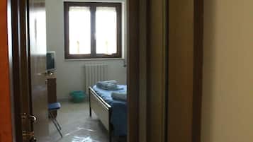 Habitación doble Confort de uso individual (Orchidea) | Wifi gratis y ropa de cama