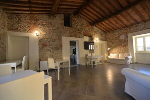 Lobby - Ostello Palazzo Nizza (Massa)