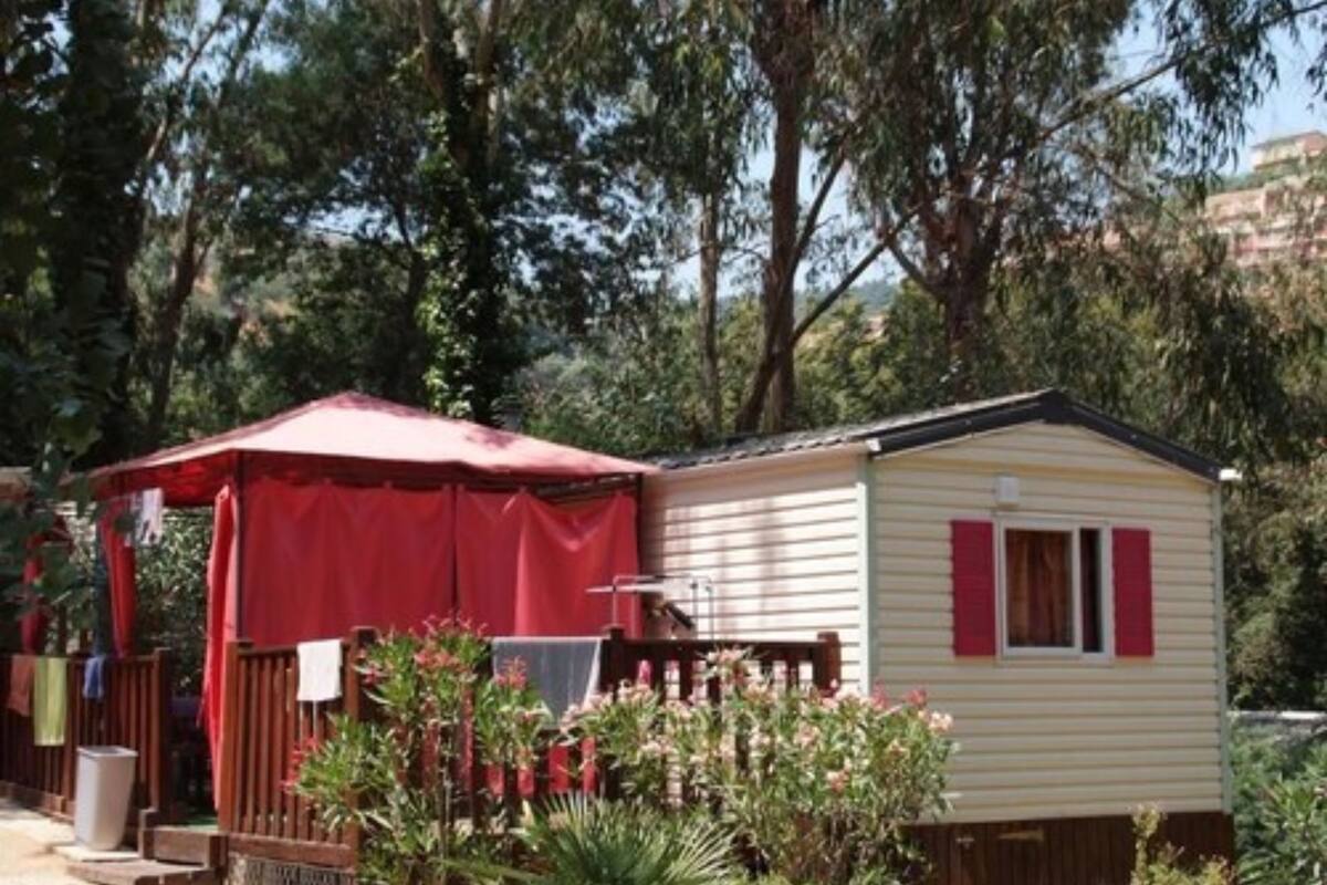 Stacaravan, 2 slaapkamers (Hexa Confort) | Terras