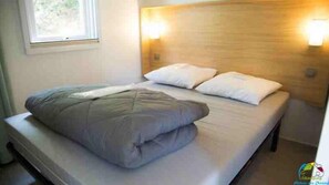 Luxury Mobile Home, 3 Bedrooms (Ohara)